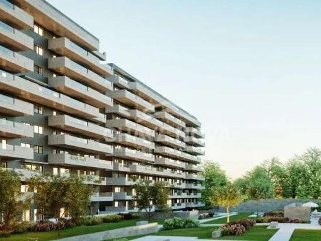 Apartamento T4, novo, Leça da Palmeira