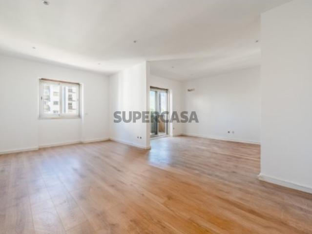 Apartamento T4 | Oeiras