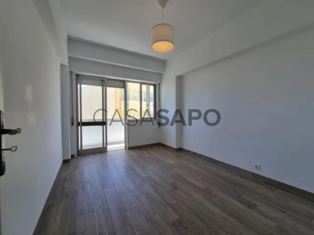 Apartamento T4 para alugar em Faro