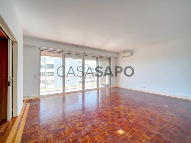 Apartamento T4 para alugar em Lisboa