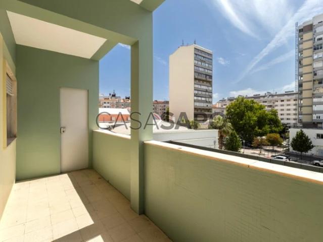 Apartamento T4 para alugar em Lisboa