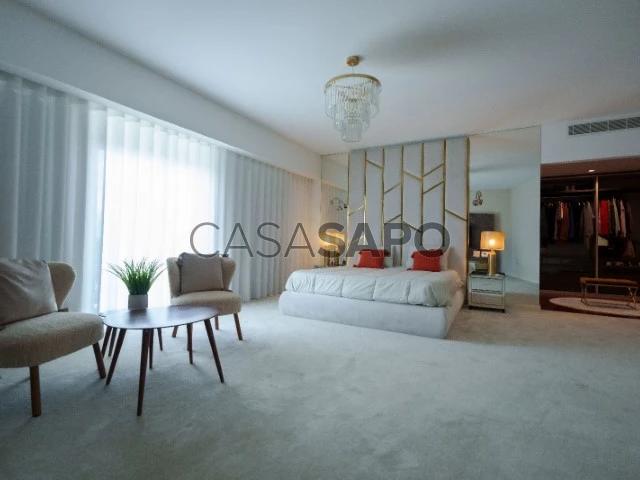 Apartamento T4 para alugar em Loures