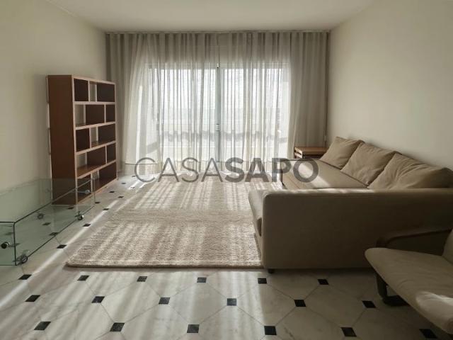 Apartamento T4 para alugar no Porto