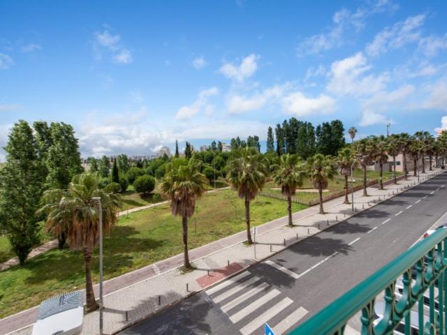 Apartamento T4 para venda no 'Neudel' com terraço