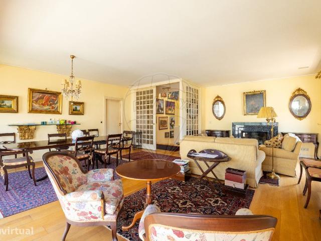 Apartamento T4 para venda