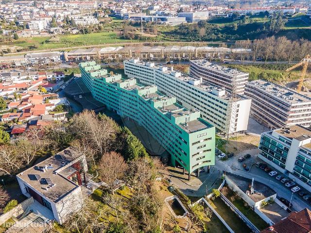 Apartamento T4 para venda
