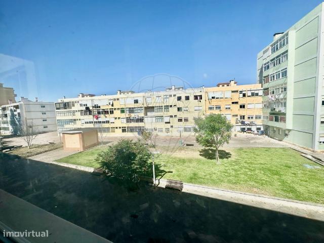 Apartamento T4 para venda