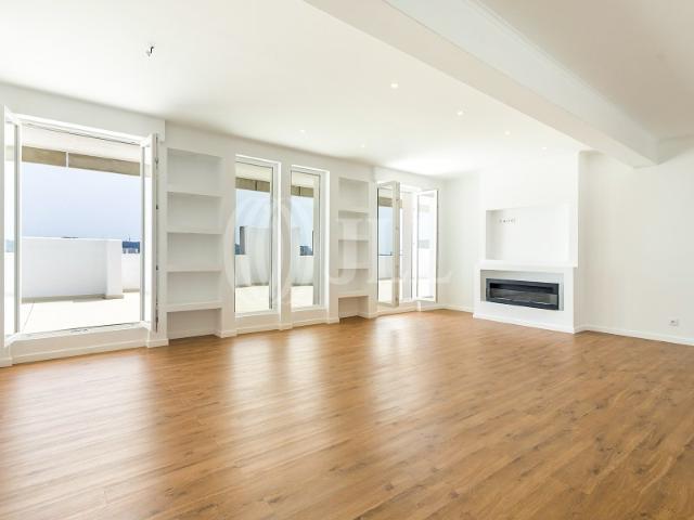 Apartamento T4, penthouse, com terraço, Linda a Velha, Lisboa