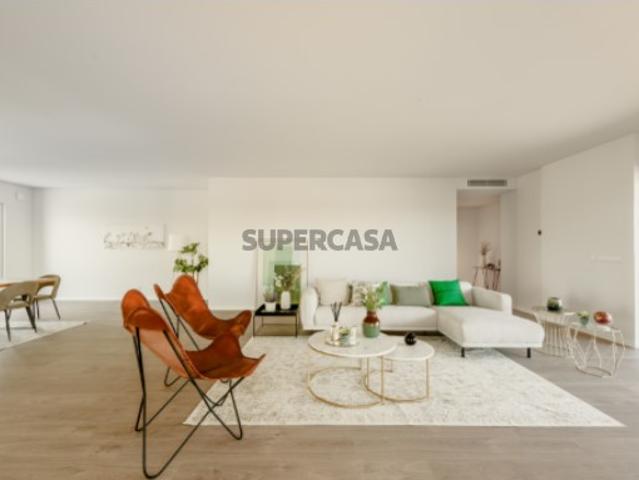 Apartamento T4 penthouse condomínio em Cascais