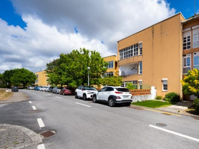 Apartamento T4 próximo ás escolas Ovar