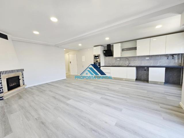 APARTAMENTO T4 REMODELADO CENTRO AMORA