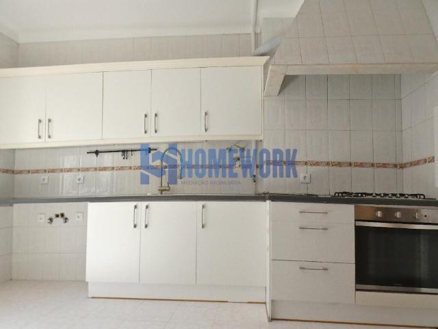 Apartamento T4 Remodelado – Rio de Mouro