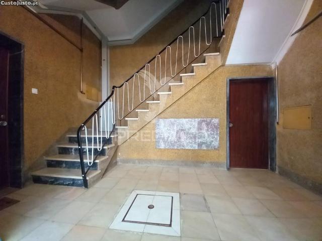Apartamento t4 remodelado