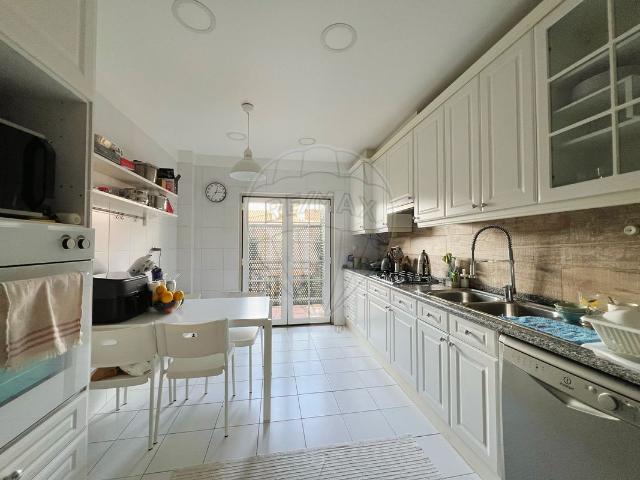 Apartamento T4, S.Maria e S.Miguel, S.Martinho, S.Pedro Penaferrim, Sintra | BPI Expresso Imobiliário