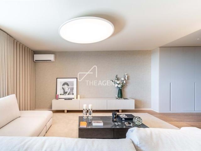 Apartamento T4, Santa Marinha, Vila Nova de Gaia | BPI Expresso Imobiliário