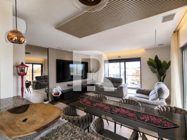 Apartamento T4 semi novo em Portimao