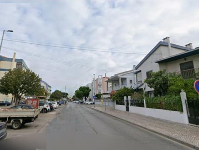 Apartamento T4/Cruz de Pau