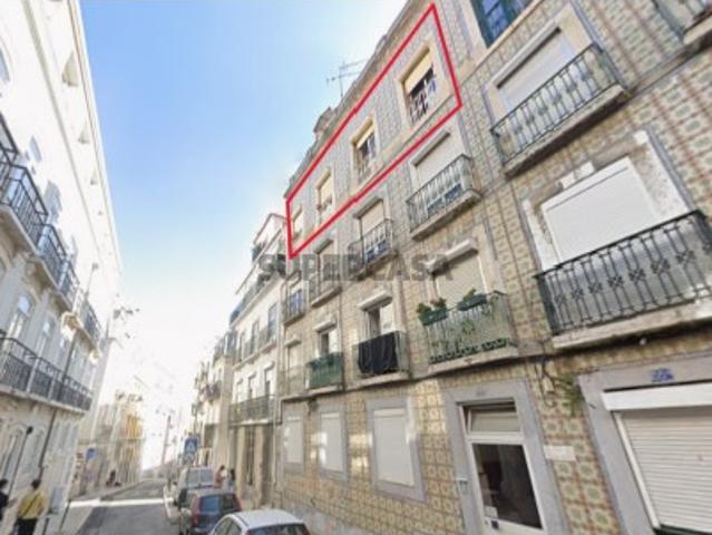 Apartamento T5 3.º Andar | Calçada da Santana, Lisboa