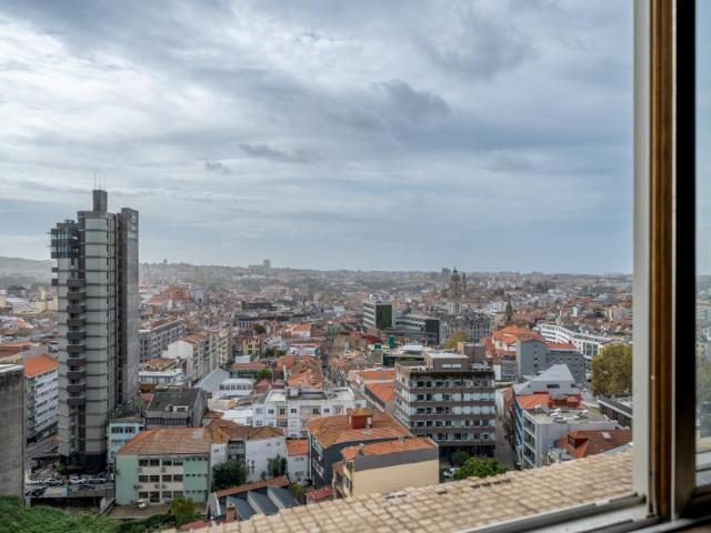 Apartamento T5, Cedofeita, Santo Ildefonso, Sé, Miragaia, São Nicolau e Vitória, Porto | BPI Expresso Imobiliário