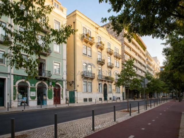 Apartamento T5 de charme e carácter Avenida Duque d'Ávila