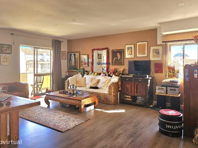 Apartamento T5 Duplex Amora Seixal