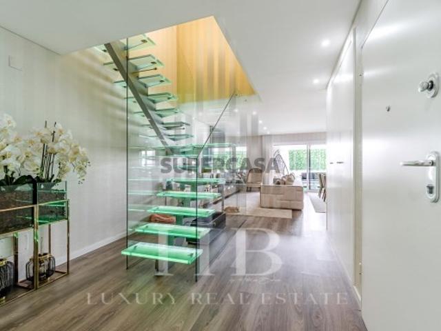 Apartamento T5 Duplex de Luxo |Urb Moinhos do Cruzeiro Odivelas