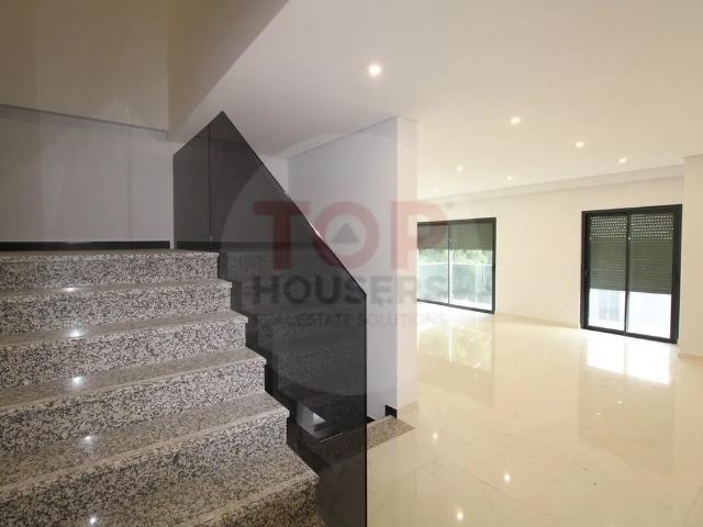 Apartamento T5 Duplex em São Brás de Alportel