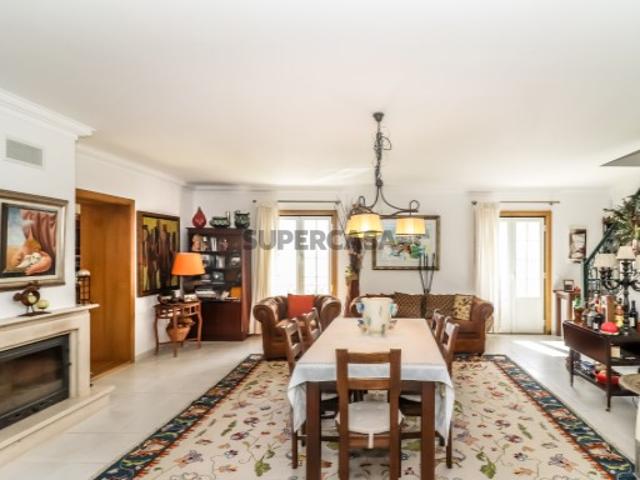 Apartamento T5 em Alcácer do Sal