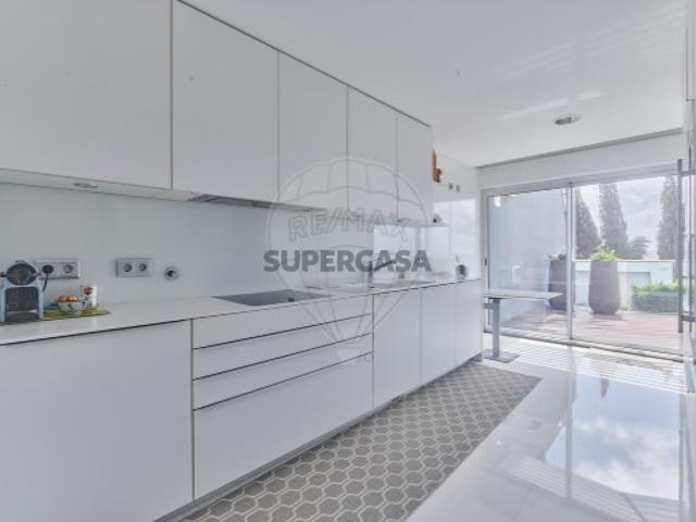 Apartamento T5 em Algés, Linda a Velha e Cruz Quebrada Dafundo
