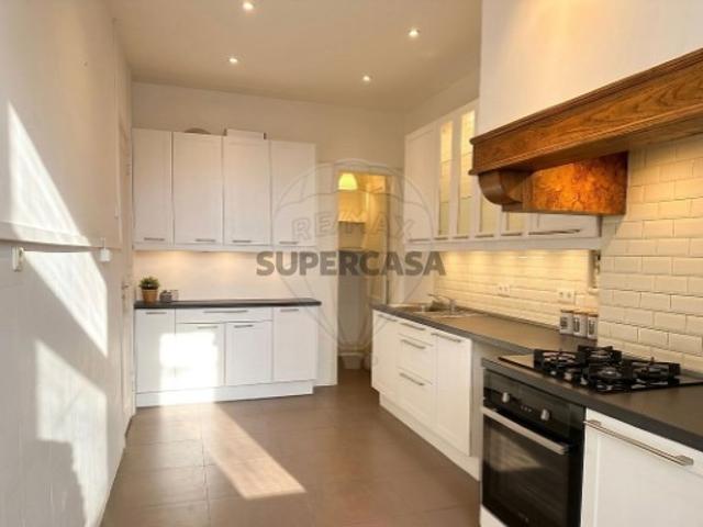 Apartamento T5 em Avenidas Novas