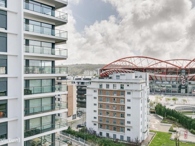 Apartamento T5 em Benfica 240m | Junto ao Estadio do Benfica