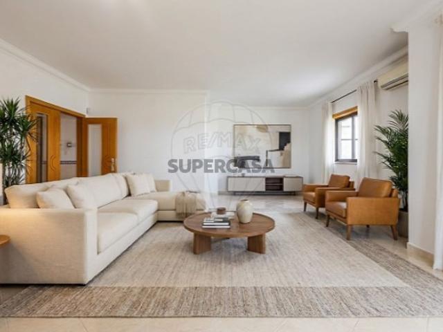 Apartamento T5 em Cidade de Santarém