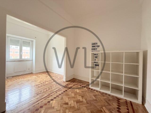 Apartamento T5 em Lisboa