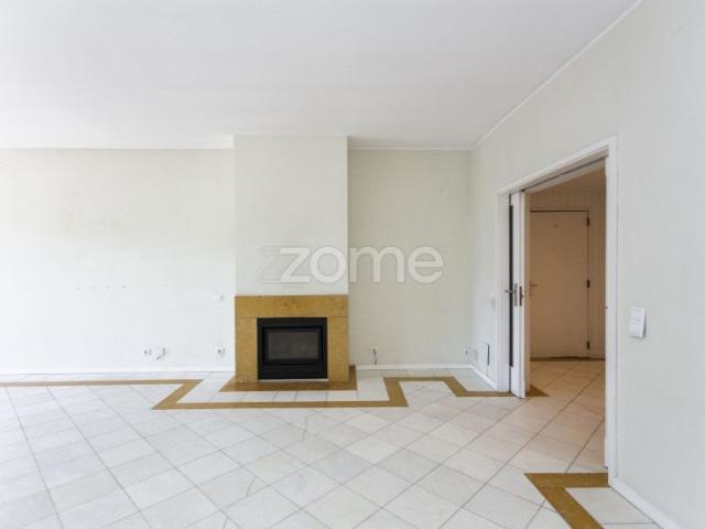 Apartamento T5 em Porto
