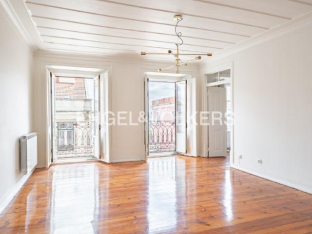 Apartamento T5 em Santos com vista Rio