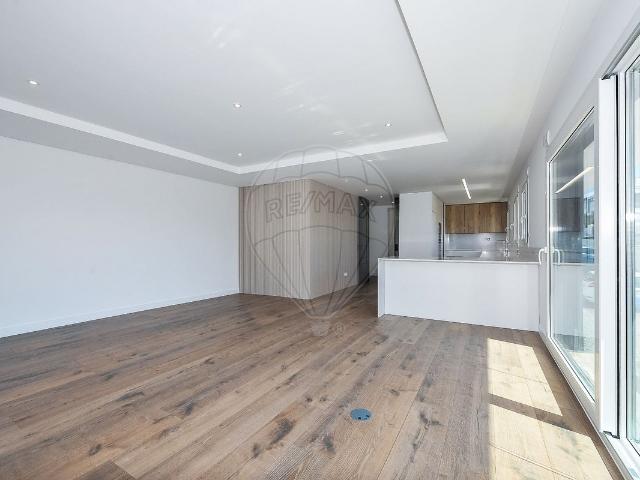 Apartamento T5, Laranjeiro e Feijó, Almada | BPI Expresso Imobiliário