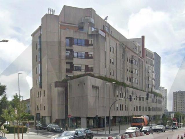 Apartamento T5 na Avenida da Boavista, com 270 m²
