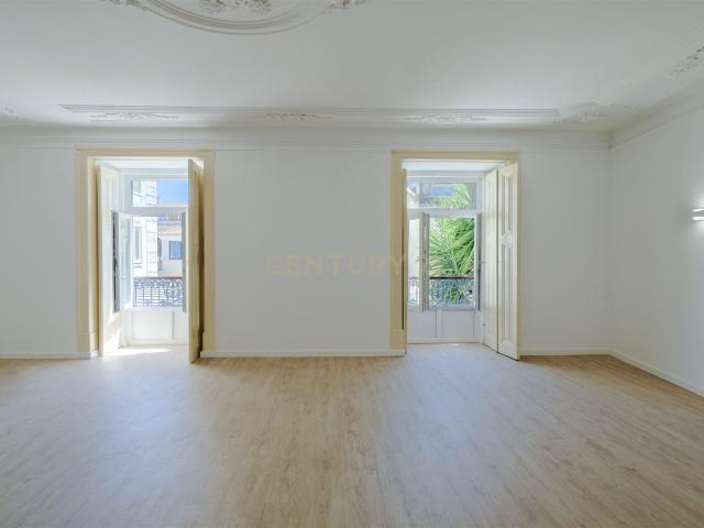 Apartamento T5 no Chiado 272m² Misericórdia