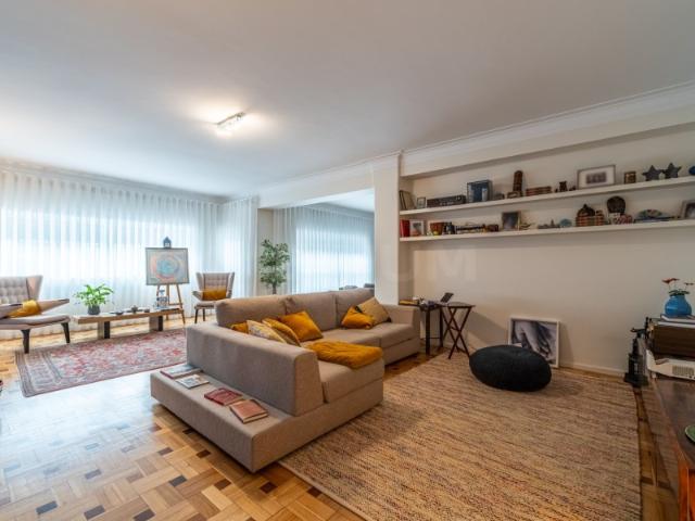 Apartamento T5 no coração do Porto Campo Alegre