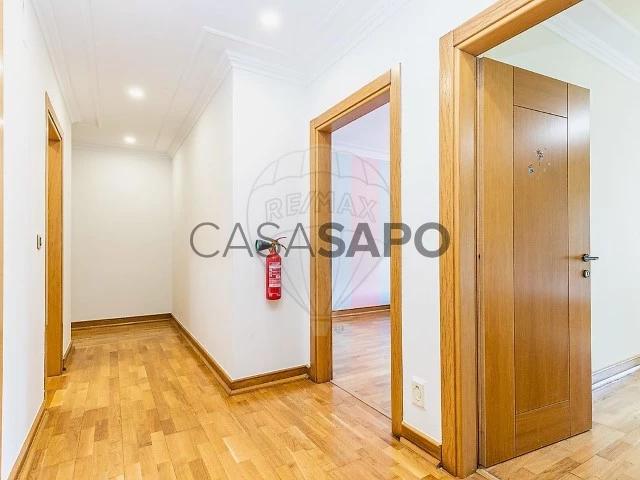Apartamento T5 para alugar em Loures