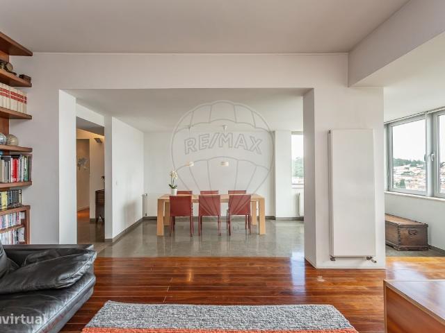 Apartamento T5 para venda