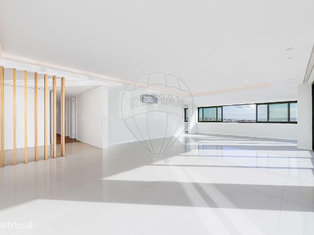 Apartamento T5 para venda