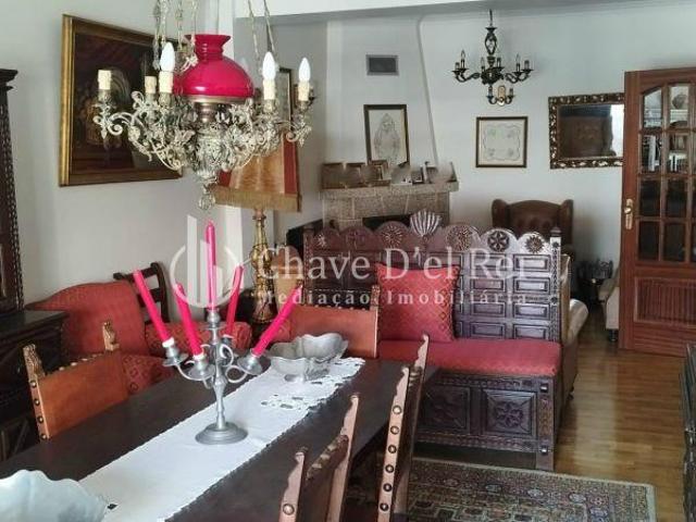 Apartamento T6 Venda em Viseu,Viseu | 26063924504