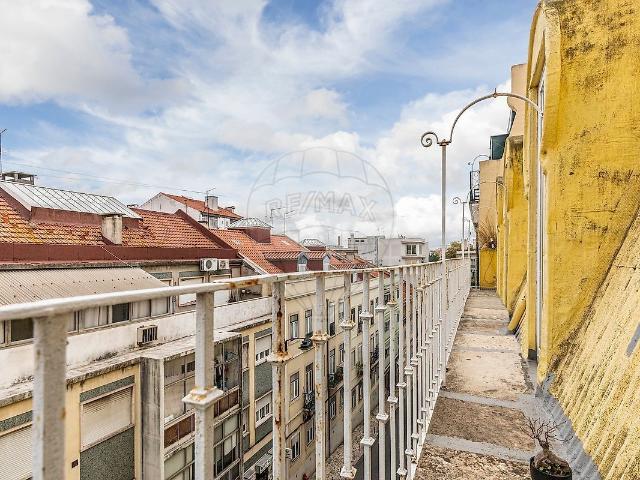 Apartamento T6 à venda em Lisboa