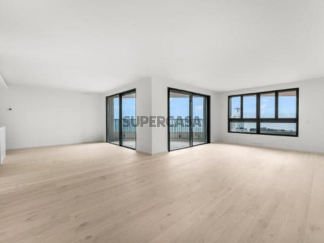 Apartamento T6 com estacionamento, Parque das Nações, Lisboa