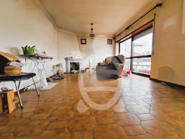 Apartamento T6 Duplex na Estrada da Beira, Vale das Flores, Coimbra