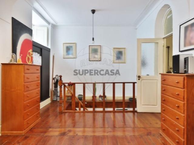 Apartamento T6 em Arroios