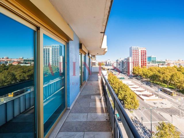 Apartamento T6 No Campo Pequeno Lisboa 250m² Avenidas Novas