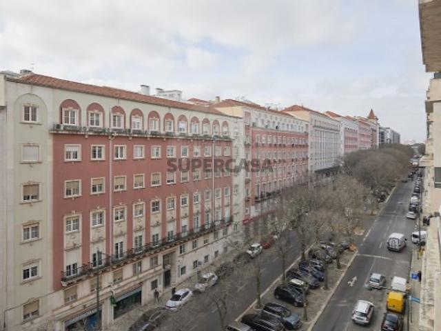 Apartamento T8 em Avenidas Novas