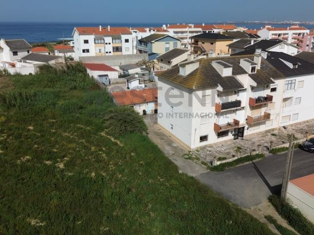 Apartamento T 2 na Praia da Consolação
